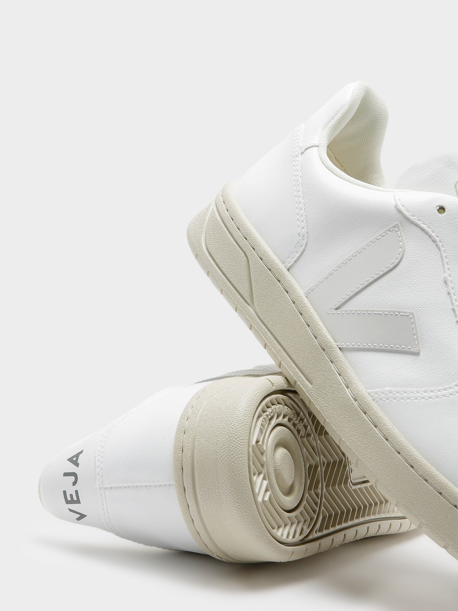 Veja Unisex V-10 Leather Sneakers White Glue Store1