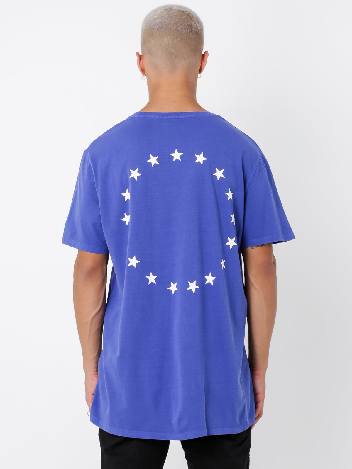 Victory T-Shirt in Navy