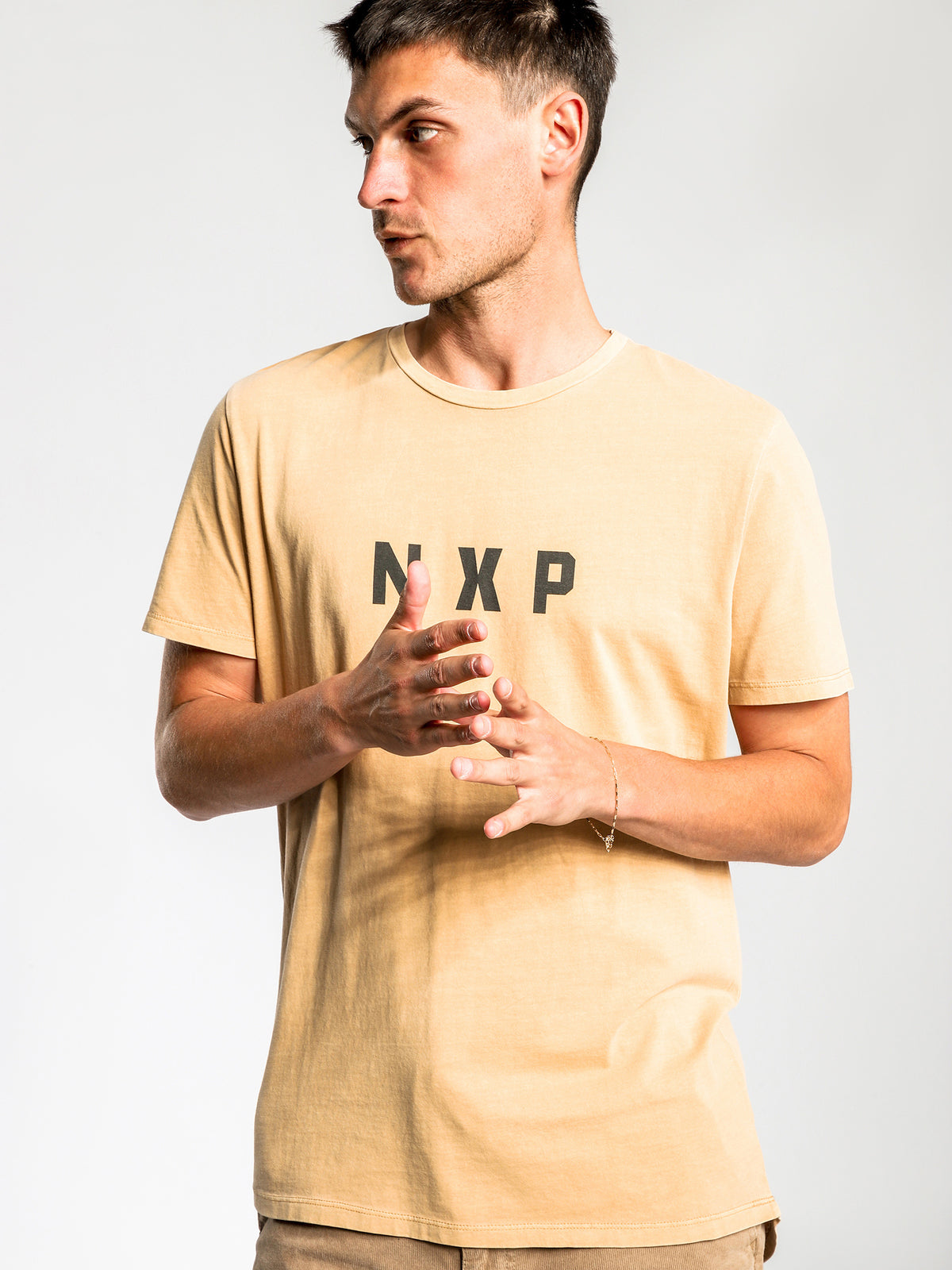 Journey Cape Back Short Sleeve T-Shirt in Pigment Tan