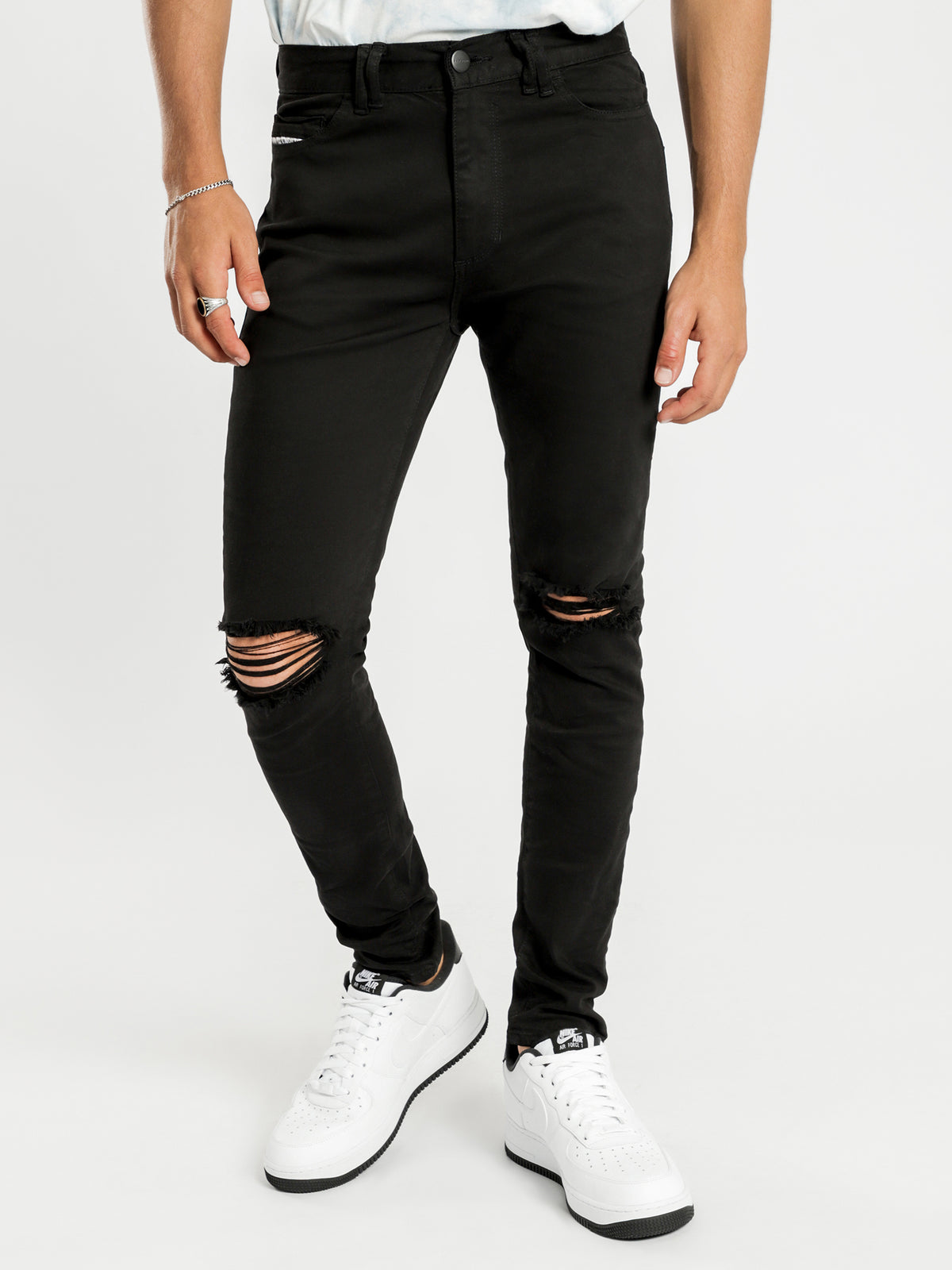 Flynn 5 Pocket Skinny Fit Jeans in Black