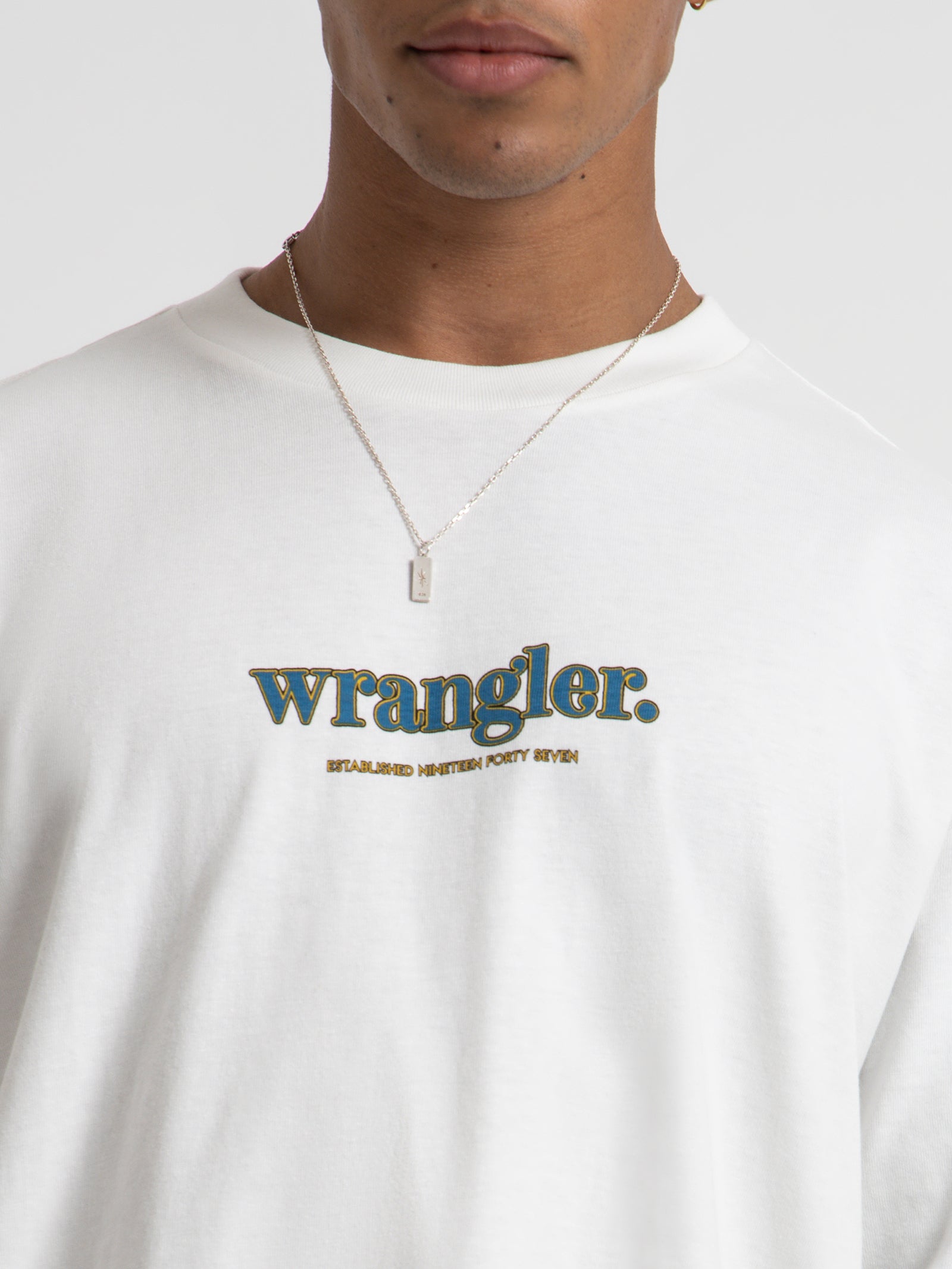 Wrangler Core Serif Baggy T-Shirt Vintage Wh Glue Store