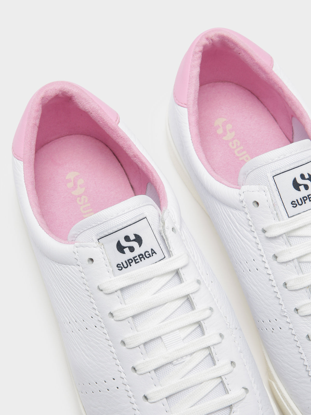 Unisex 2843 Club S Comfleau Sneakers in White &amp; Pink