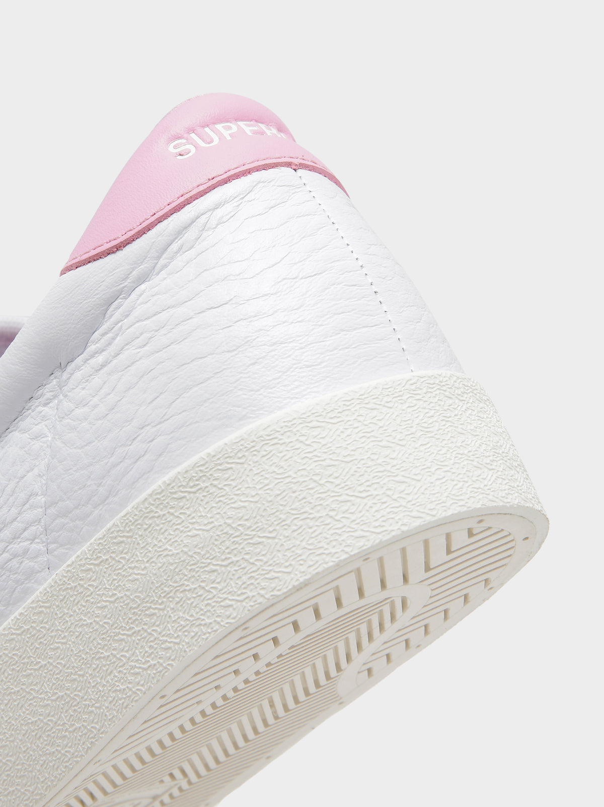 Unisex 2843 Club S Comfleau Sneakers in White &amp; Pink