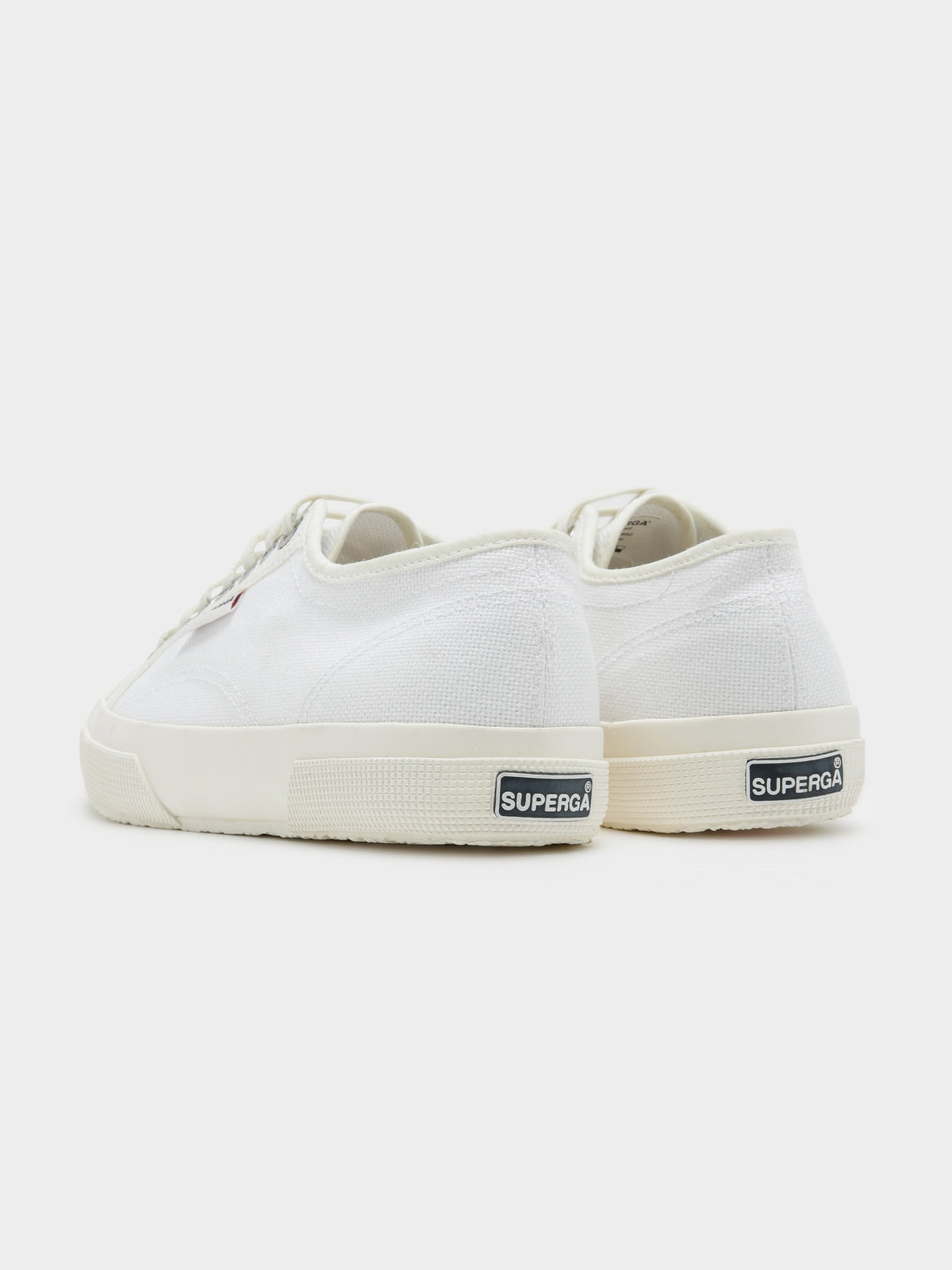 Unisex 2750 Emrata Sneaker in White