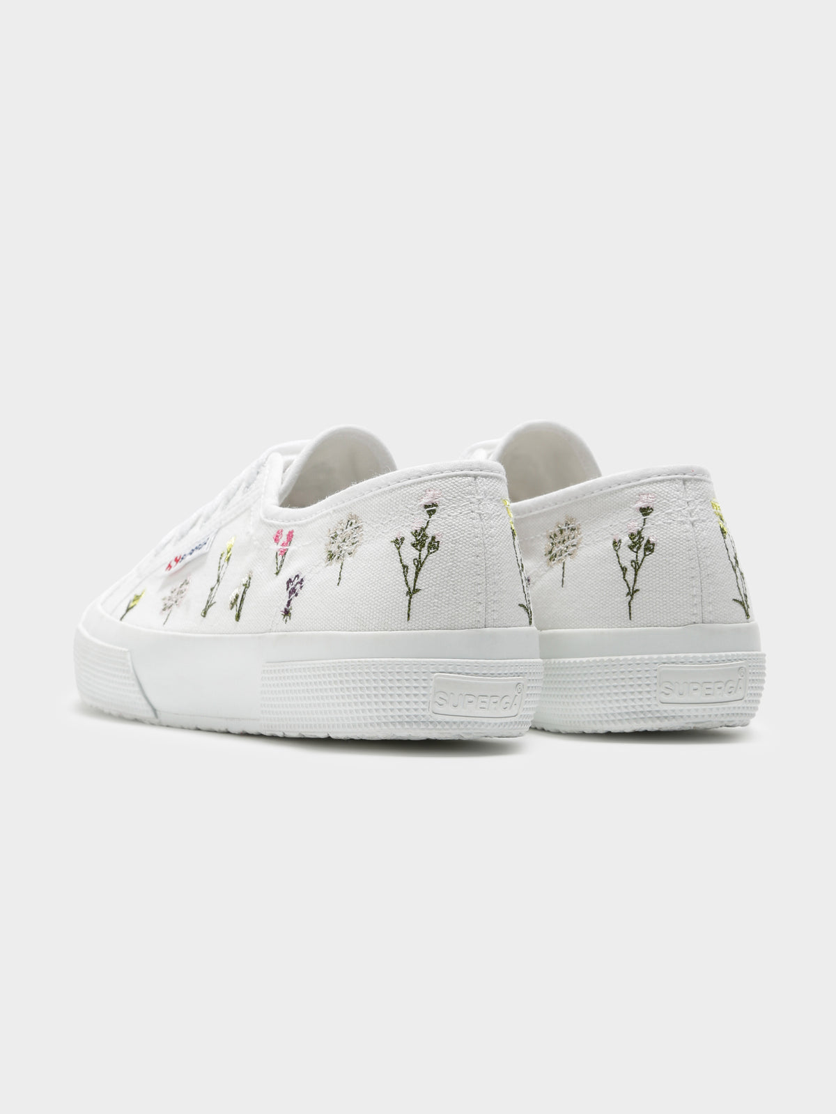 Womens 2750 Flower Bloom Embroidery Sneakers  in White