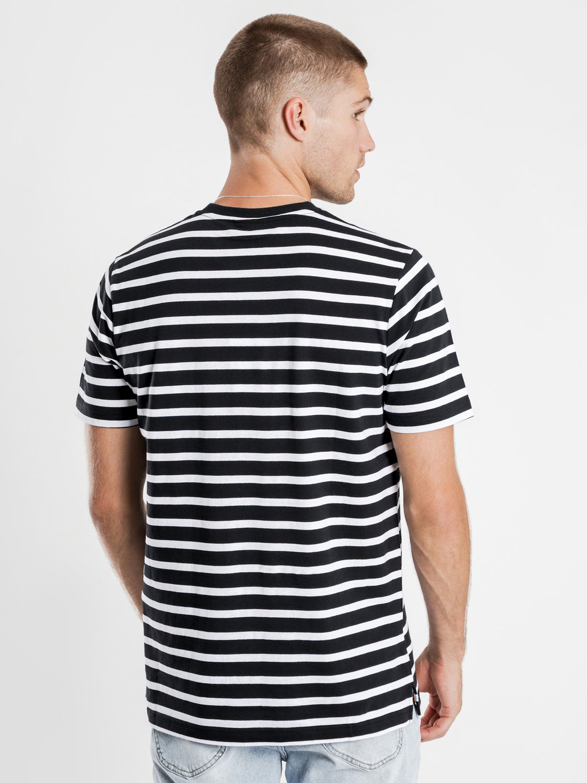 Sailo T-Shirt in White &amp; Black