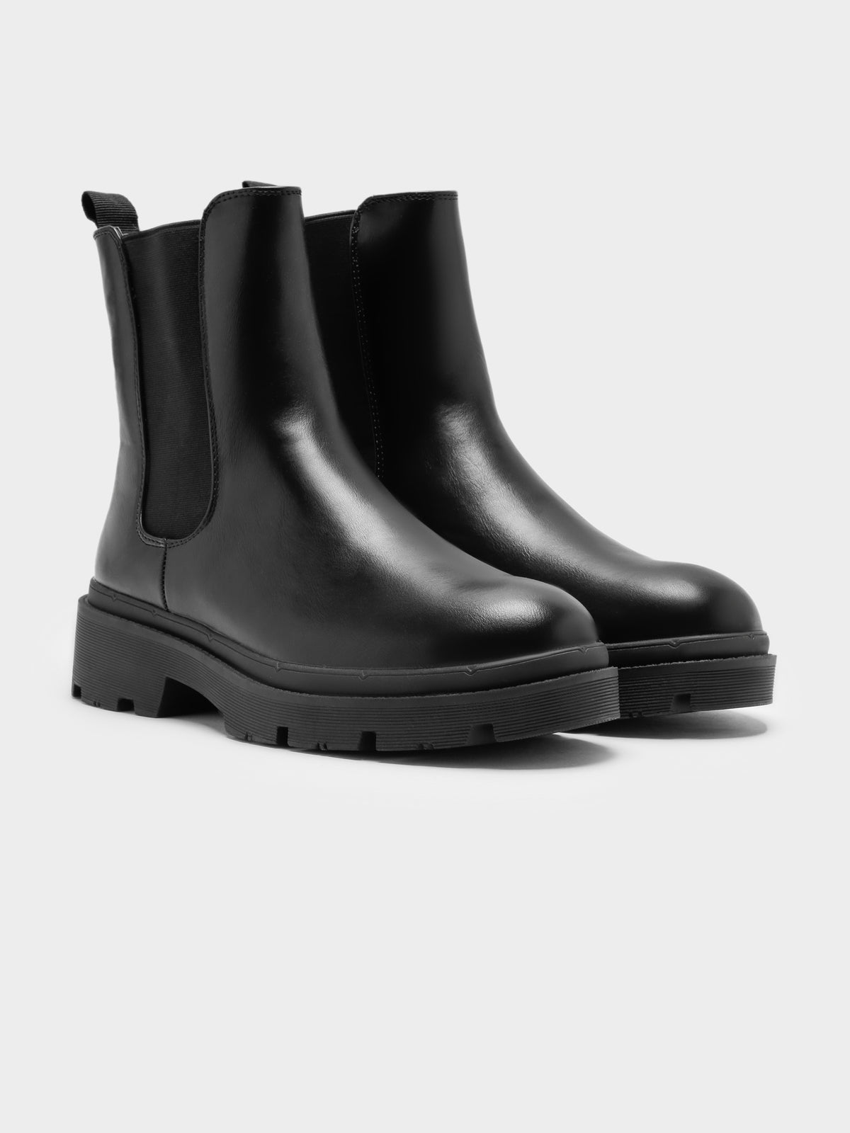 Threadbo Chelsea Boots in Black