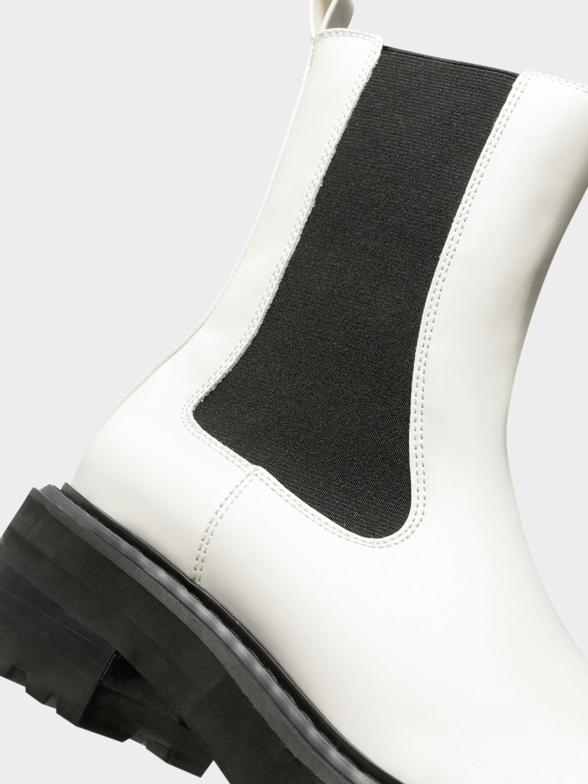 Therapy Yosemite Boots | Bone