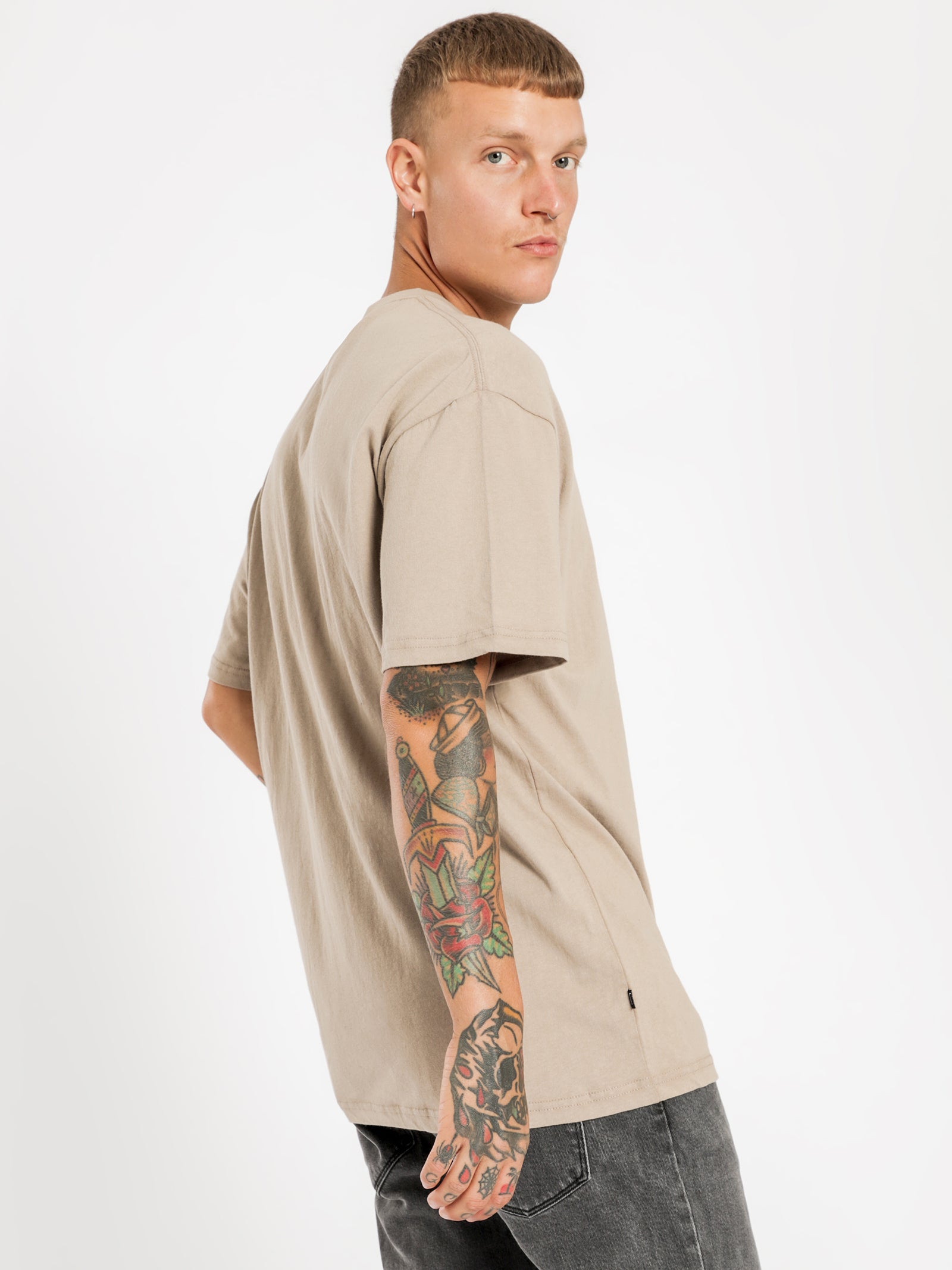 Solid Italic Short Sleeve T-Shirt