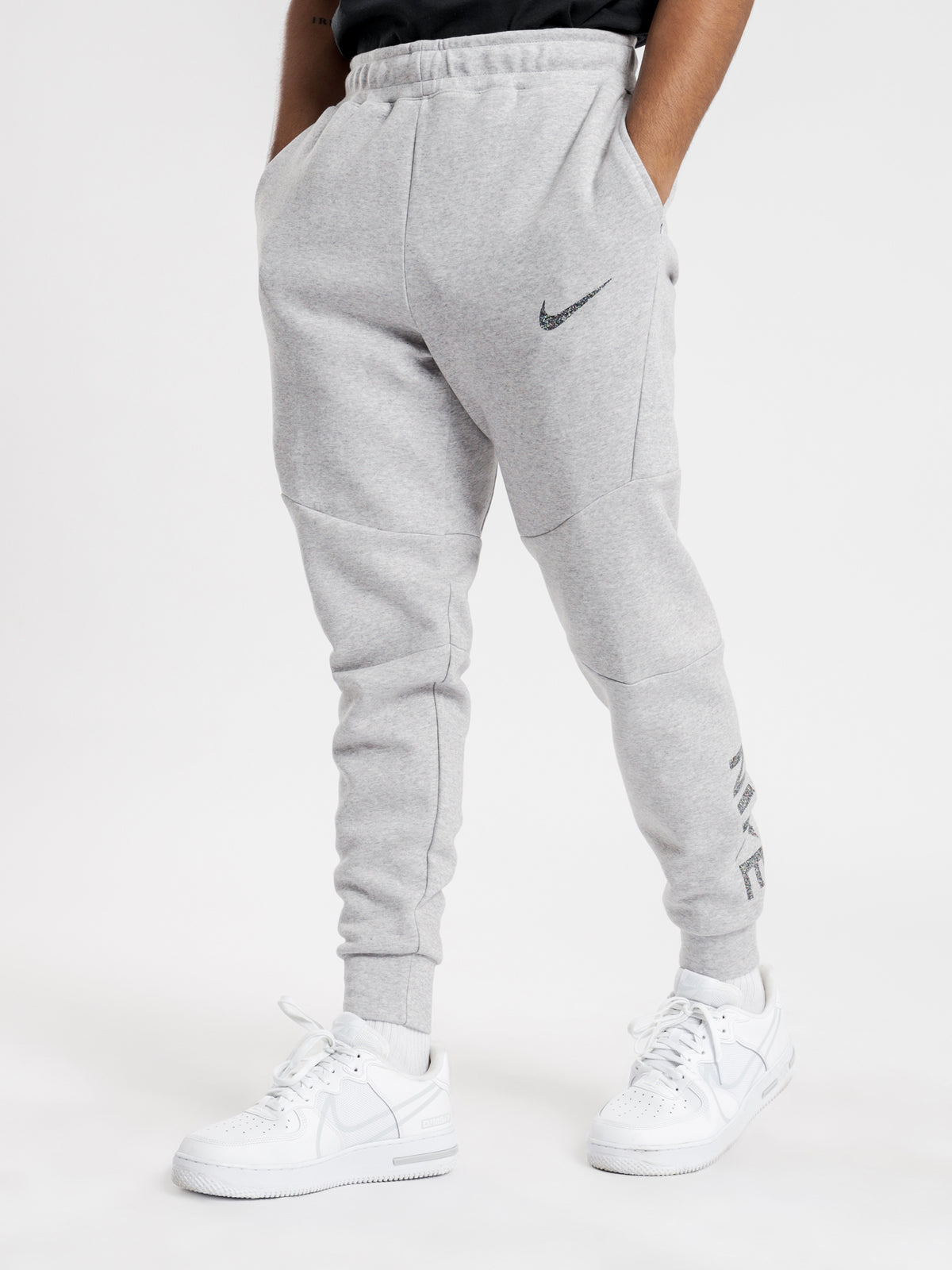 50 Joggers in Grey