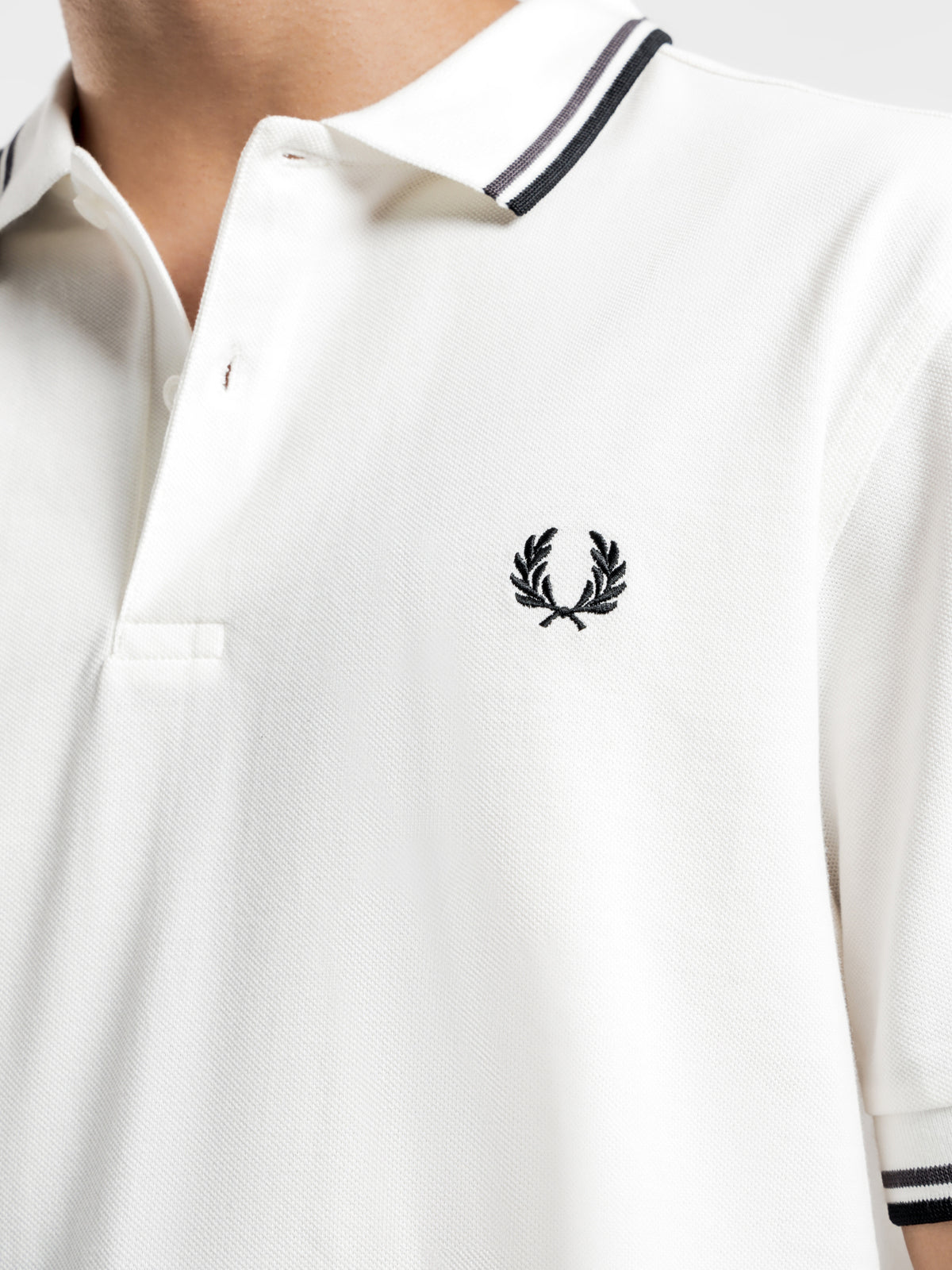 Twin Tipped Fred Perry Shirt in Snow White