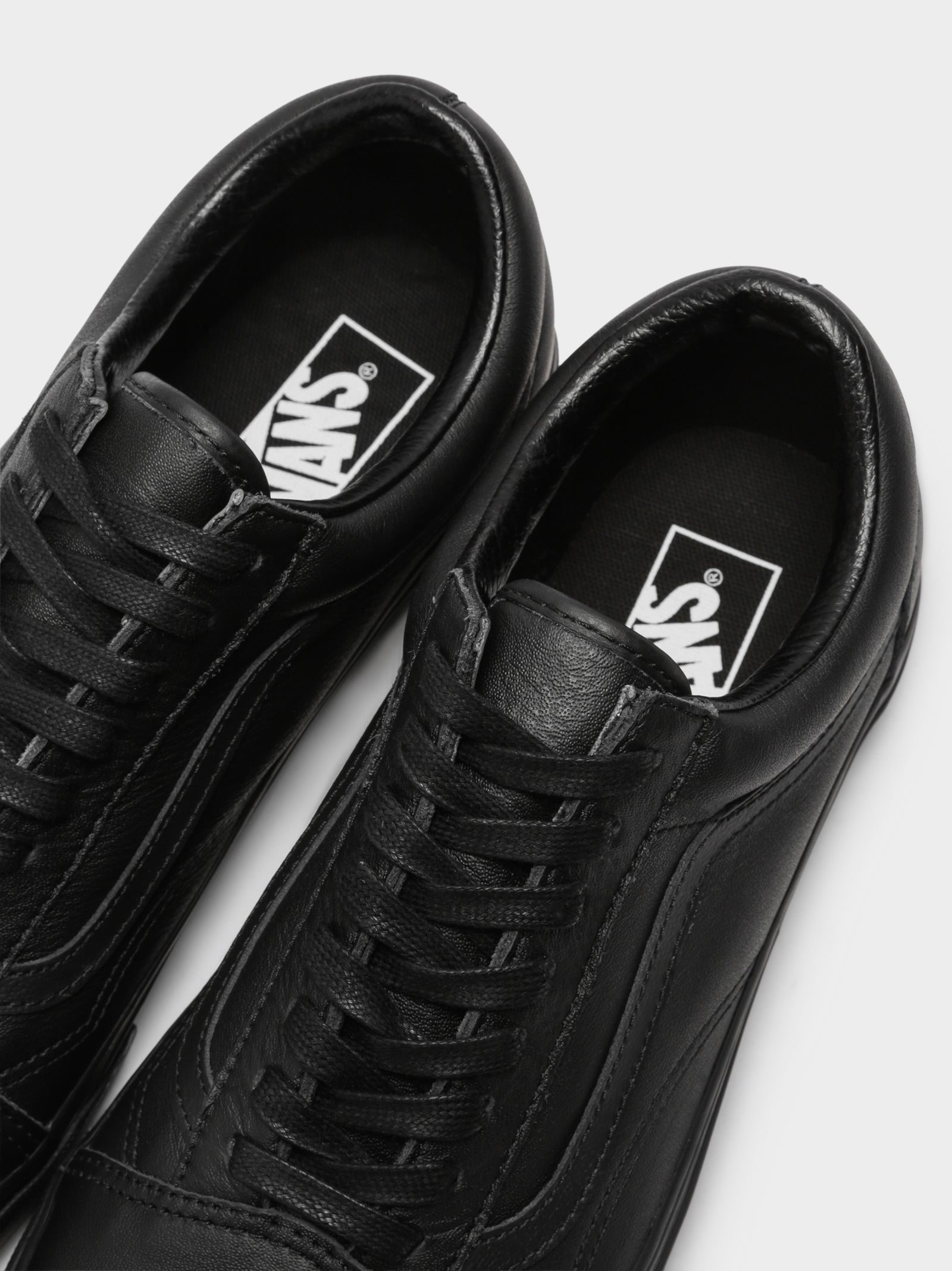 Unisex Old Skool Leather Sneakers