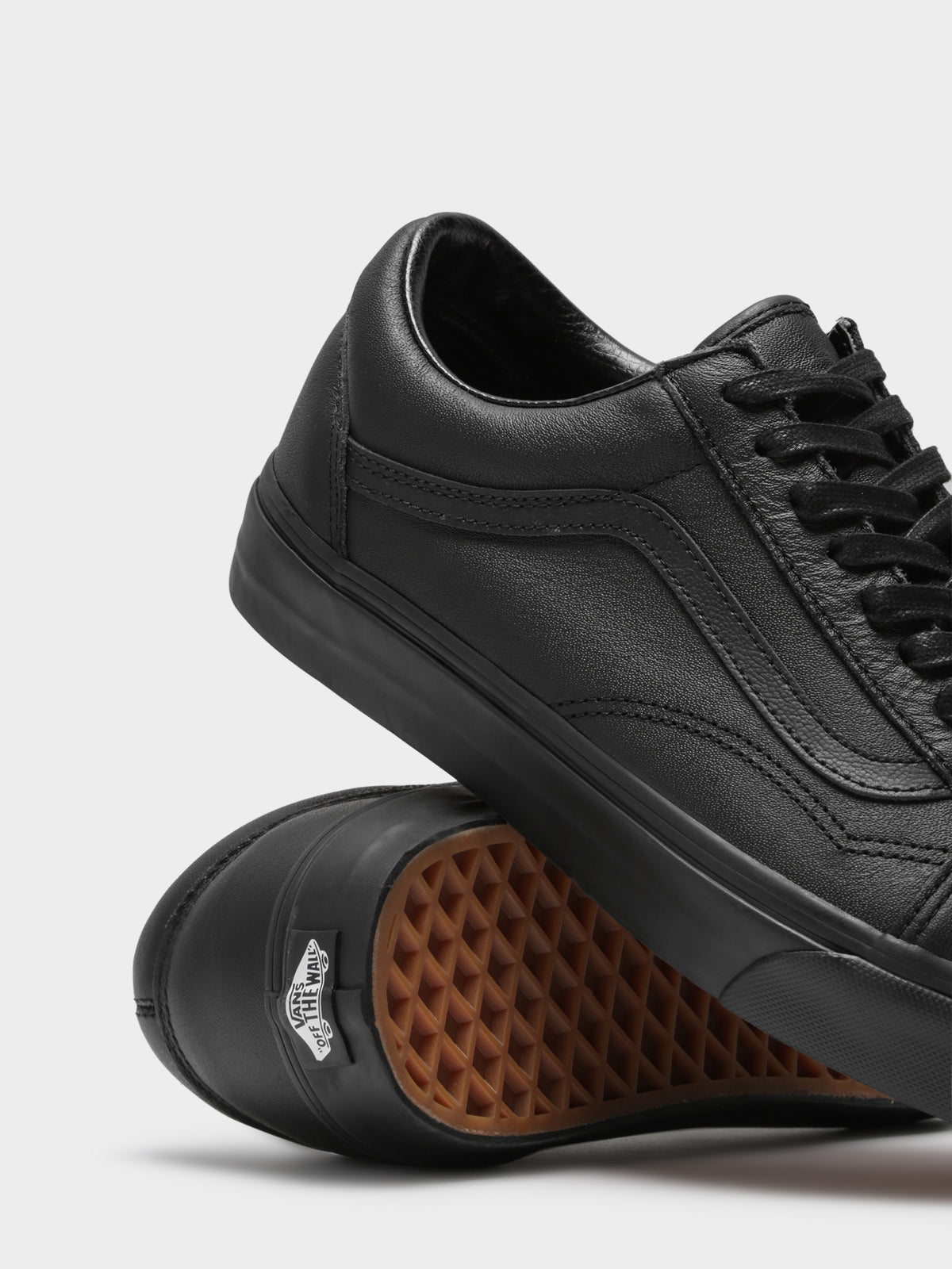 Vans Unisex Old Skool Leather Sneakers | Black/Black