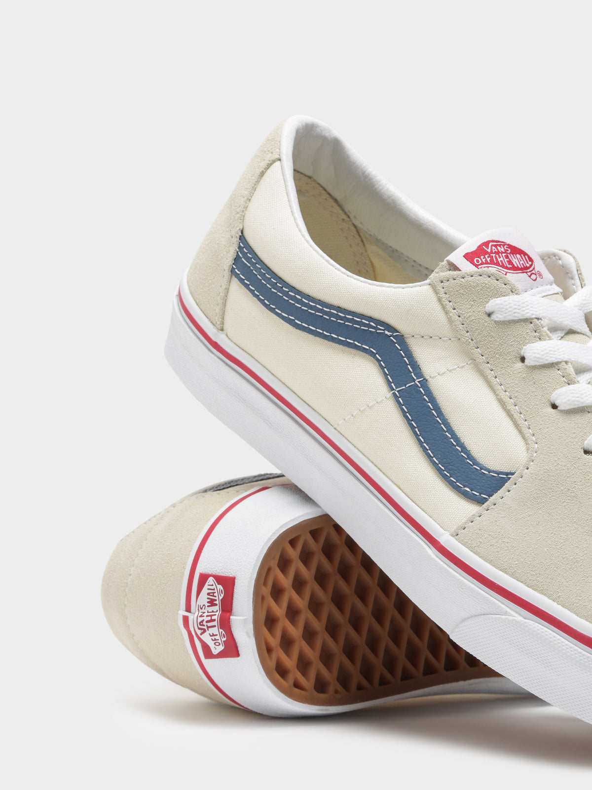 Vans Unisex Sk8-Low Classic Sneaker | White