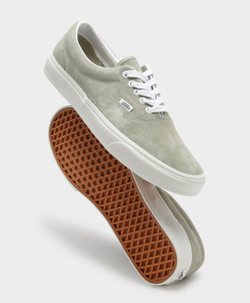 Unisex Pig Suede Era Shoes in Moss Grey