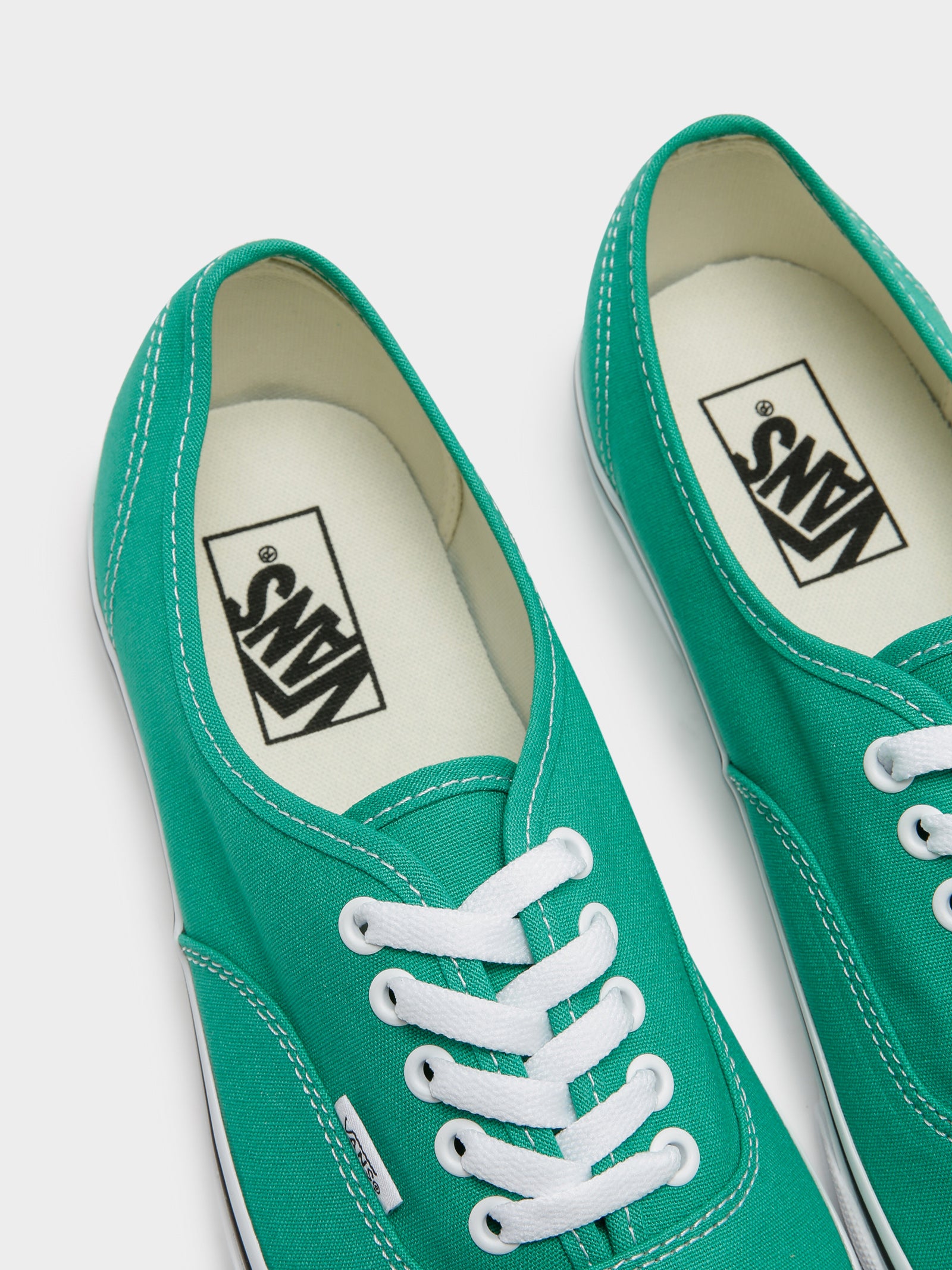 Unisex Authentic Sneakers