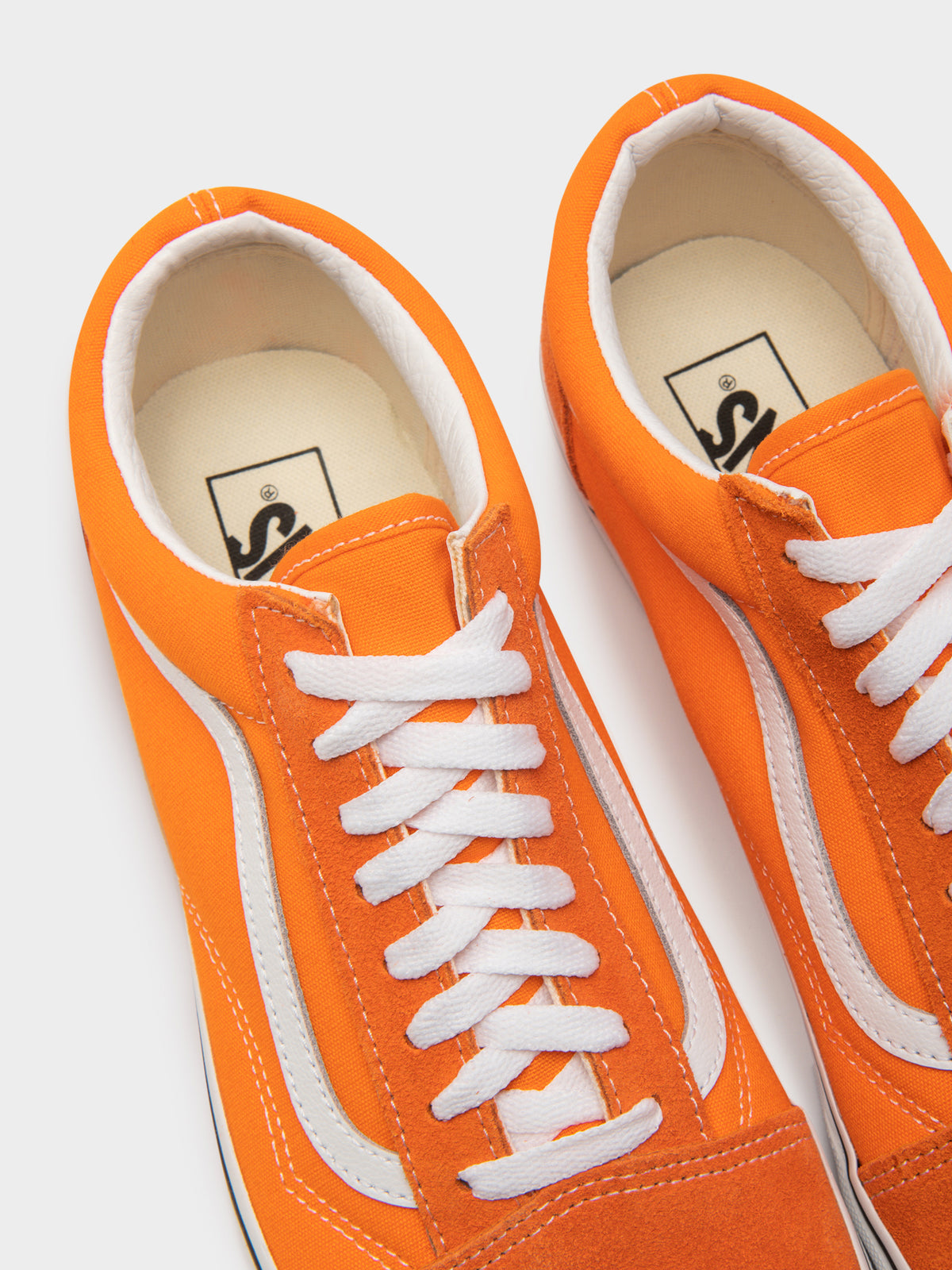 Unisex Vans Old Skool Sneakers in Orange Tiger