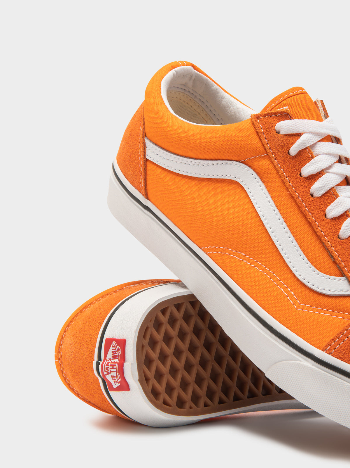 Unisex Vans Old Skool Sneakers in Orange Tiger