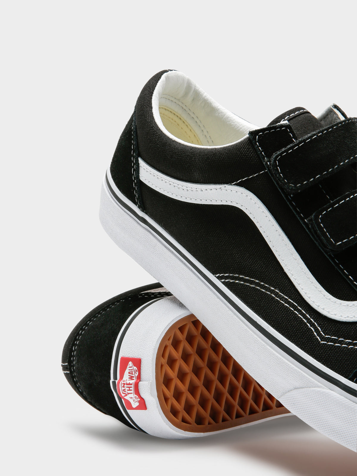 Vans Unisex Old Skool Velcro Canvas Sneakers | Black/White