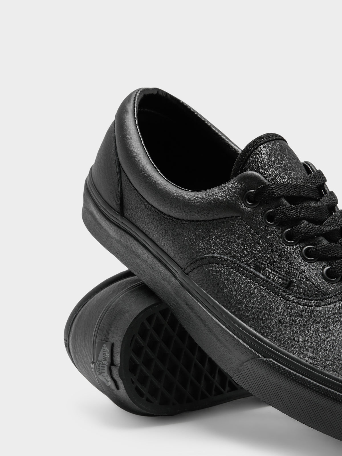 Unisex Era Leather Sneakers in Black