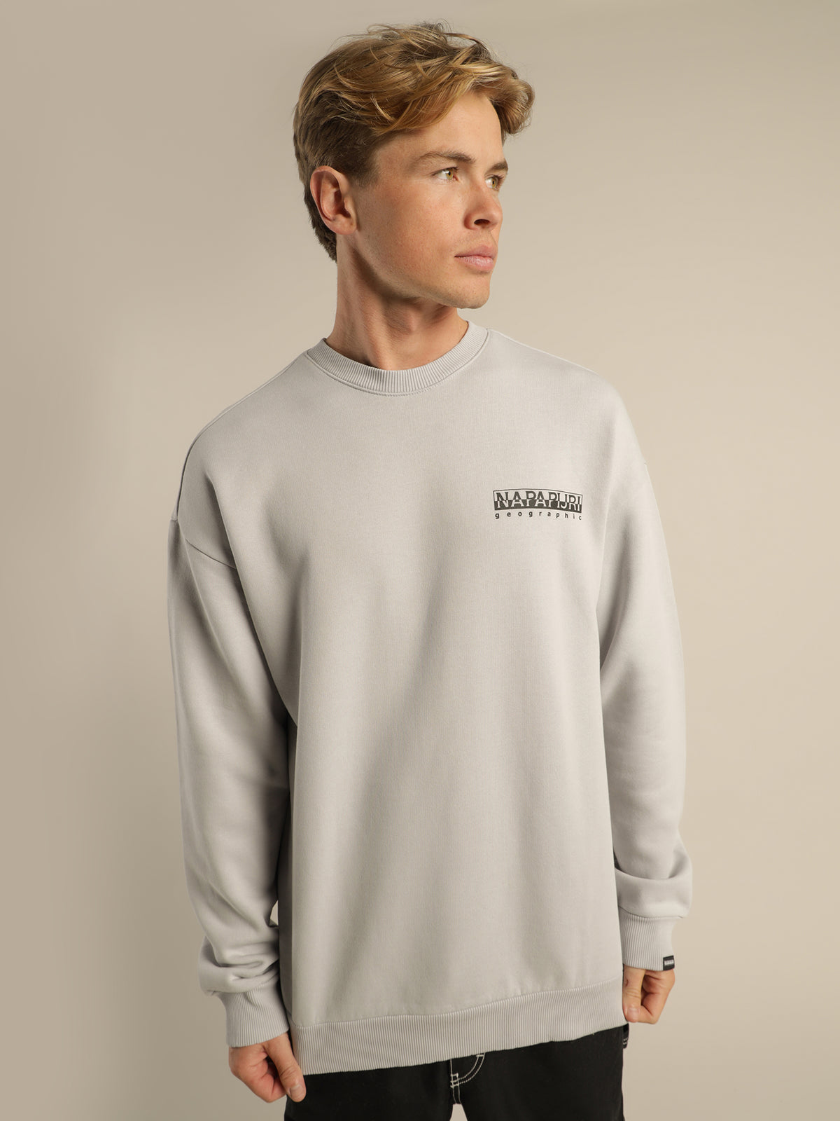 B Yoik C Sweatshirt in Grey