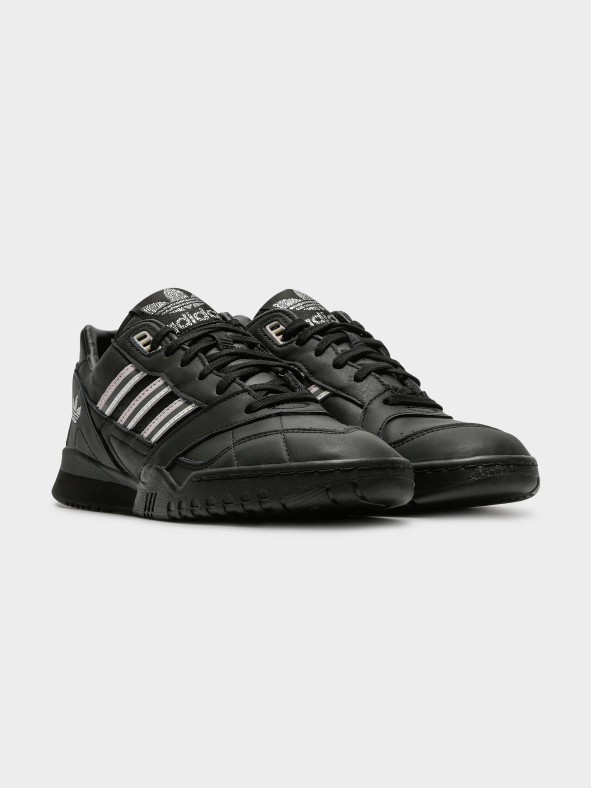 Ladies A.R Sneakers in Black