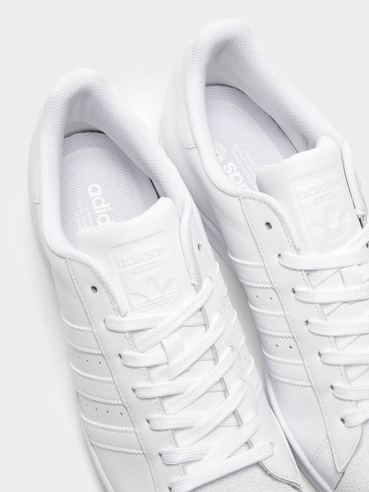 Unisex Superstar Sneakers in White