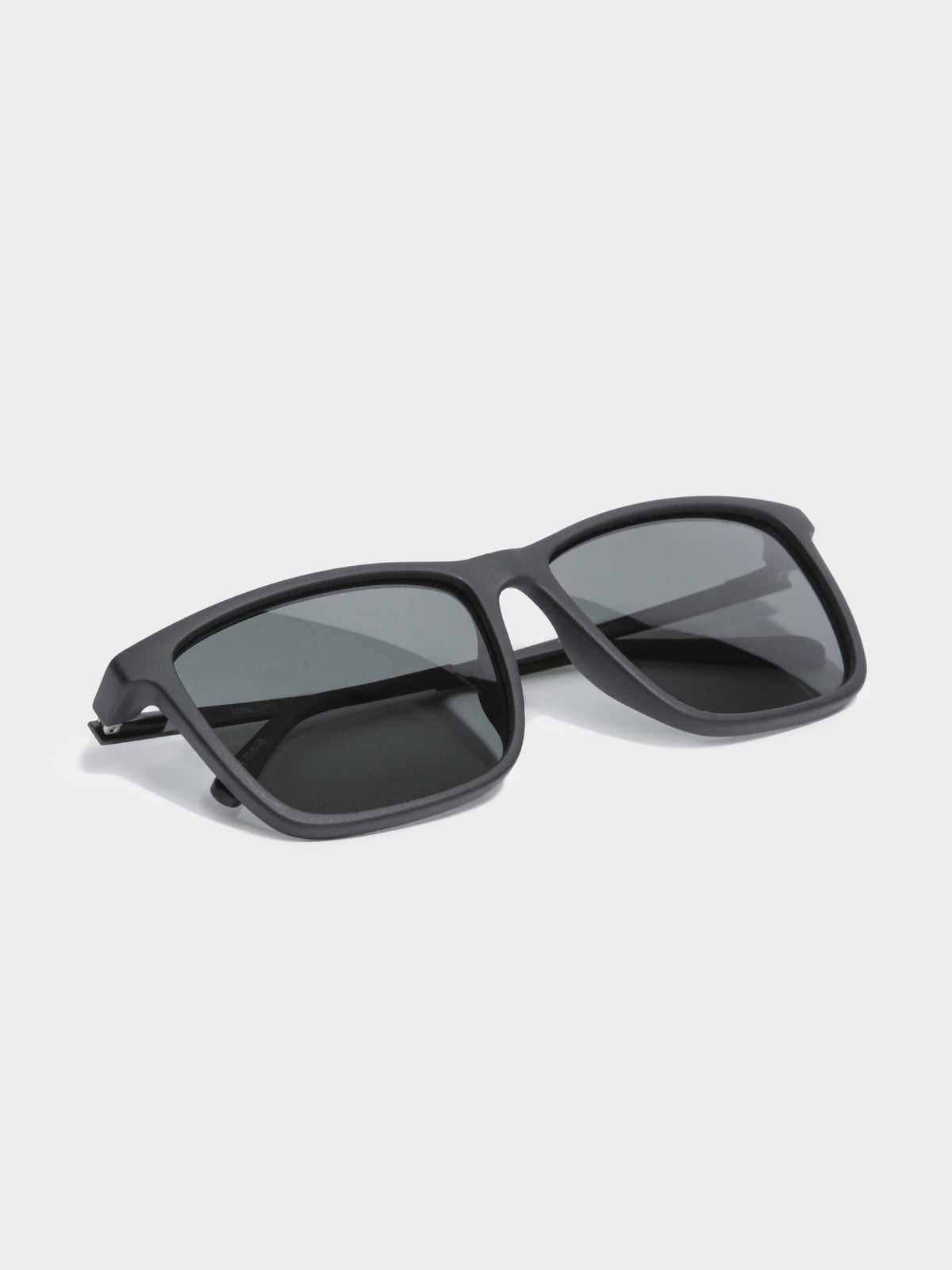 District Square BKM25 Polarised Sunglasses in Matte Black