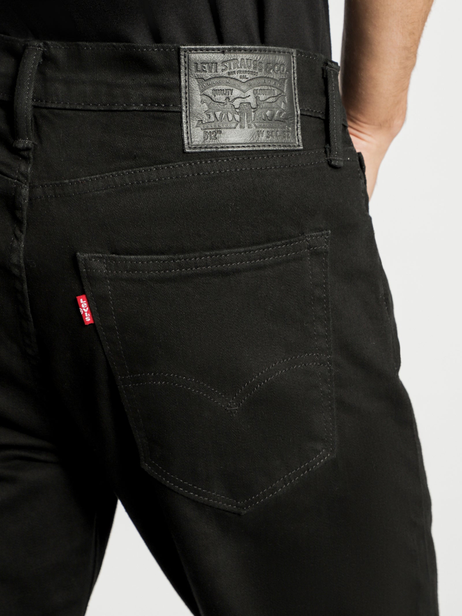 512 Slim Tapered Jeans