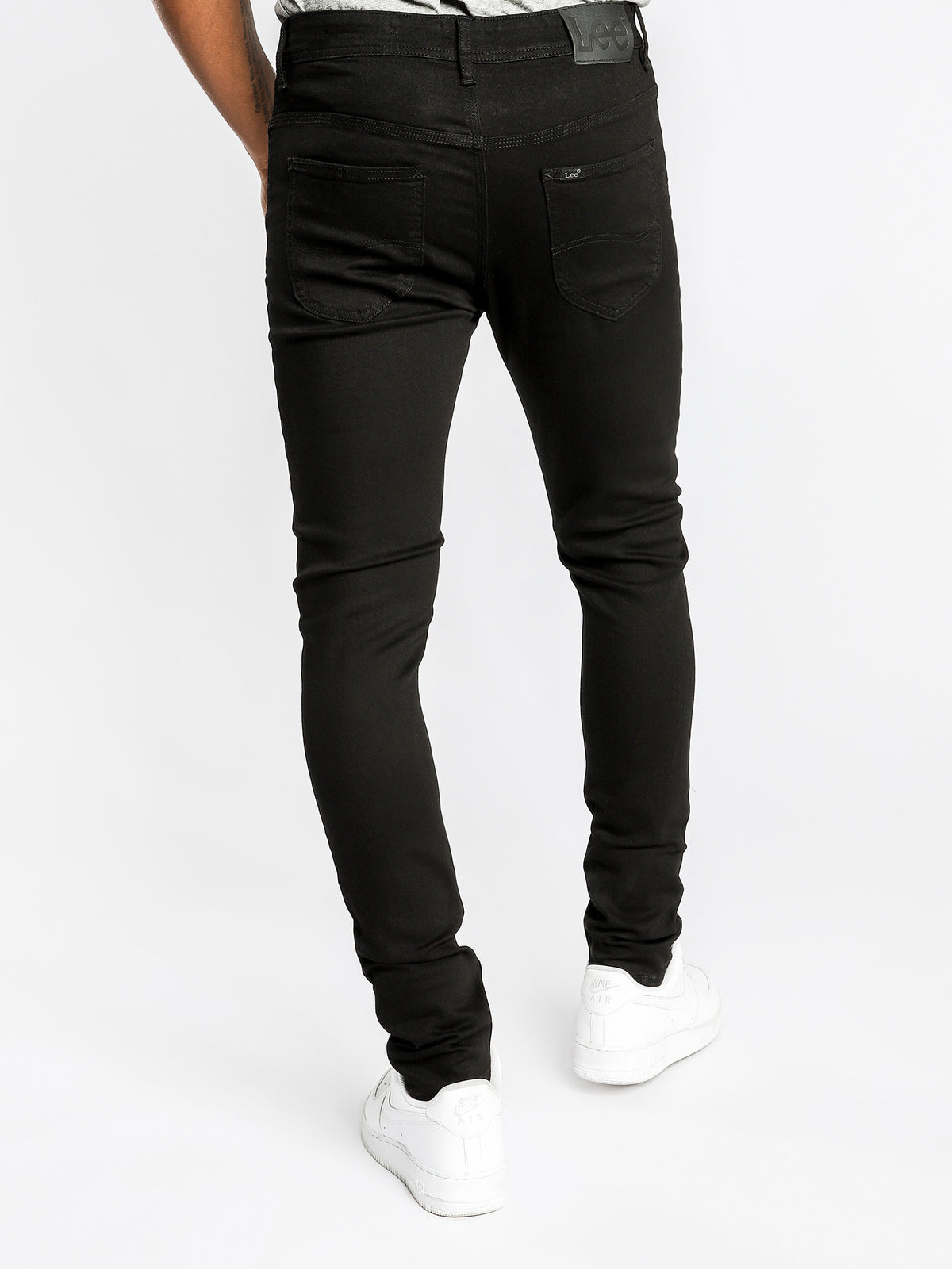 Z1 Jeans in True Black Denim
