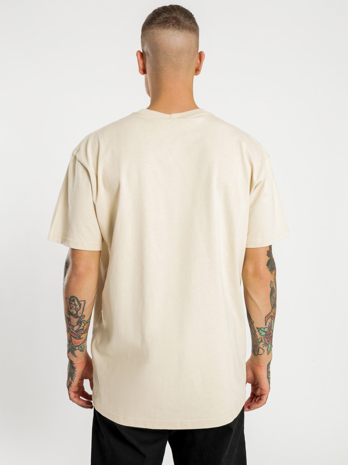 Short Sleeve Chase T-Shirt in Beige