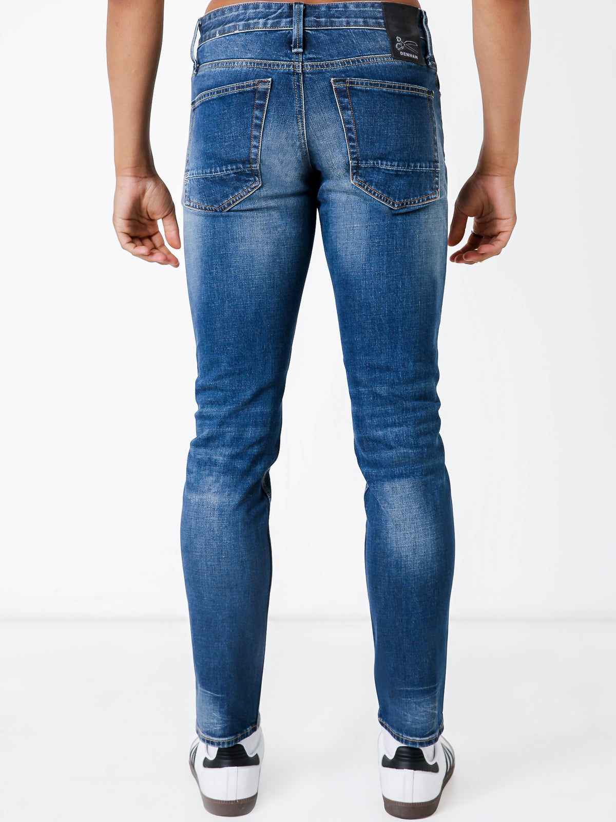 Razor ACDBL Slim Jeans in Active Dark Blue Denim