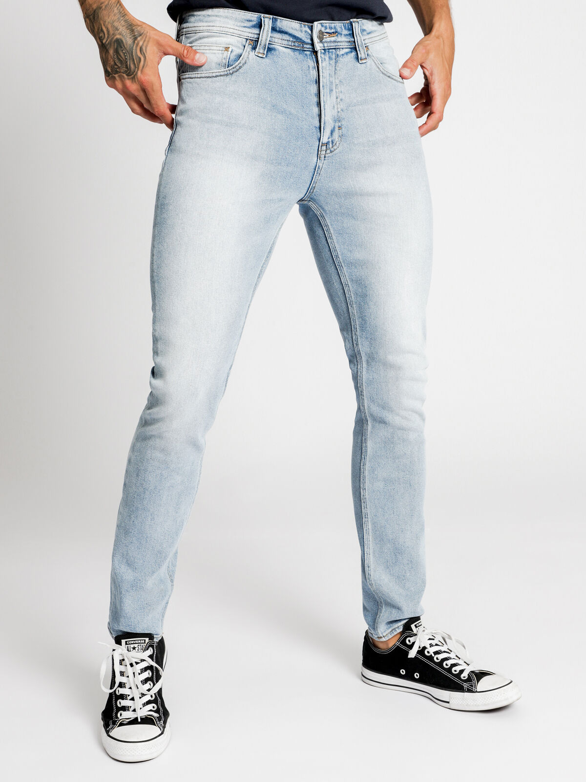 Z-One Slim Tapered Leg Jeans in Corsair Blue Denim