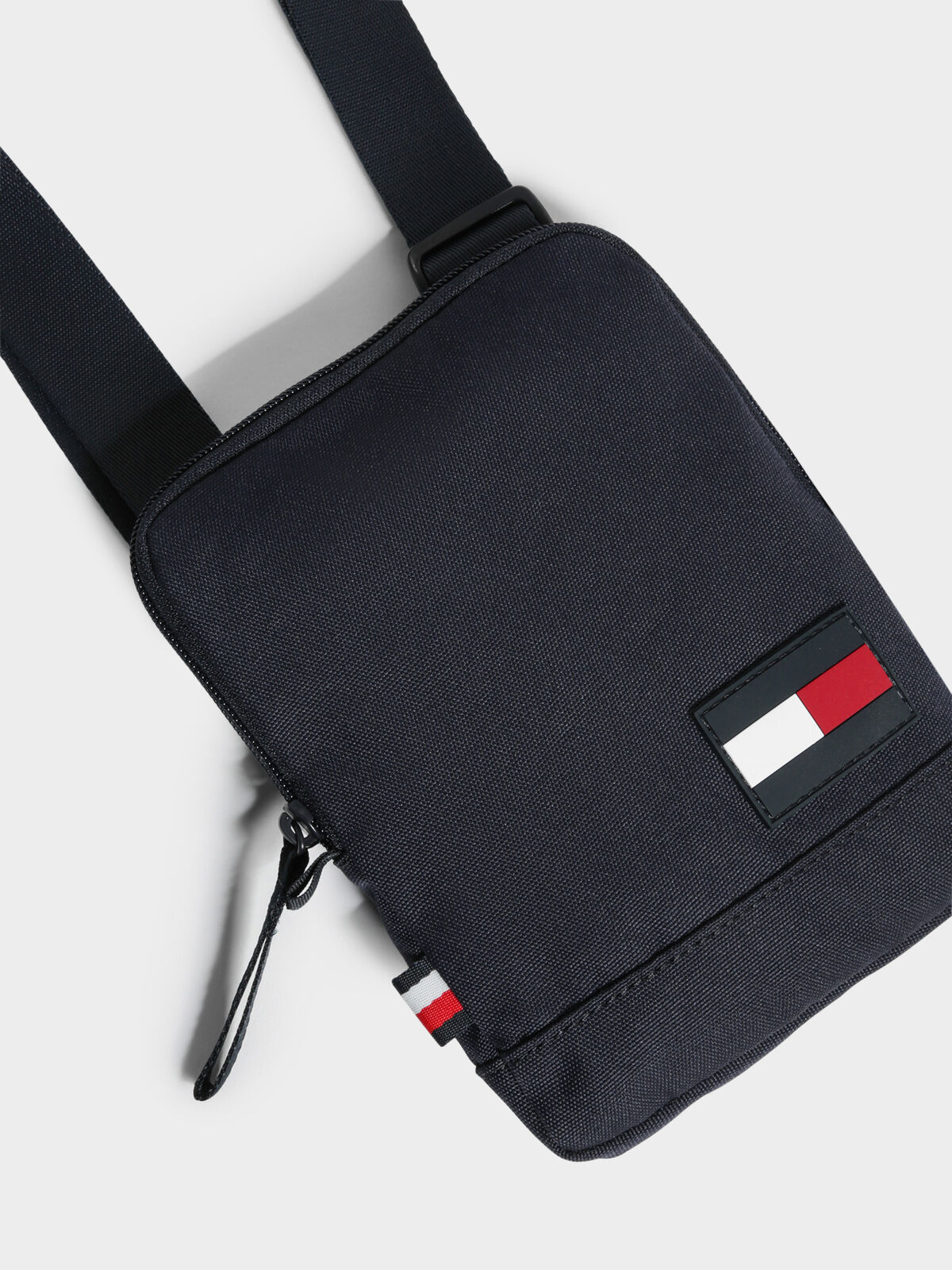 Core Compact Crossover Bag