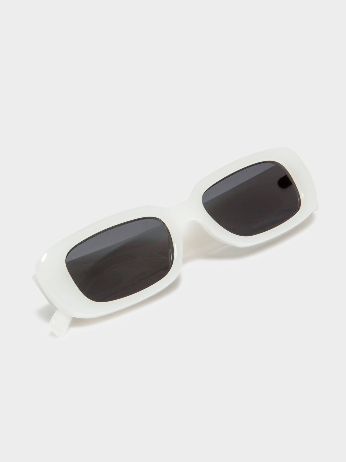 XRAY Spex Rectangle Sunglasses in White